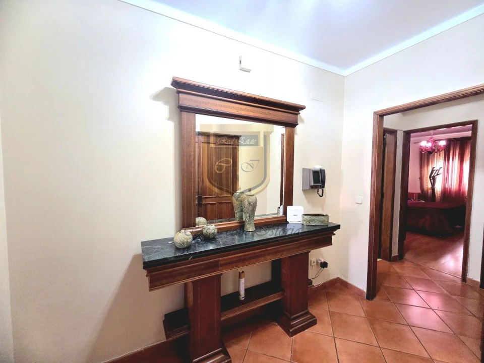 Apartamento T2 para Venda em Santa Maria, São Pedro e Matacães Foto 2