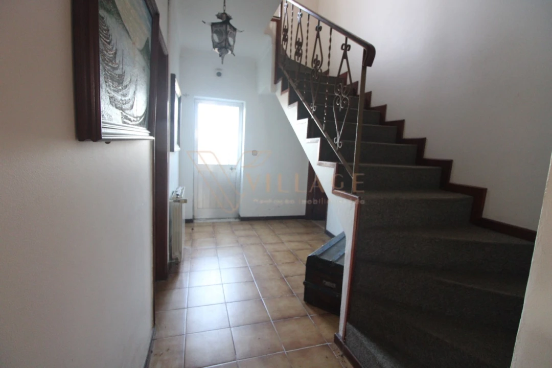 Moradia T4 para Venda em Covas Foto 4