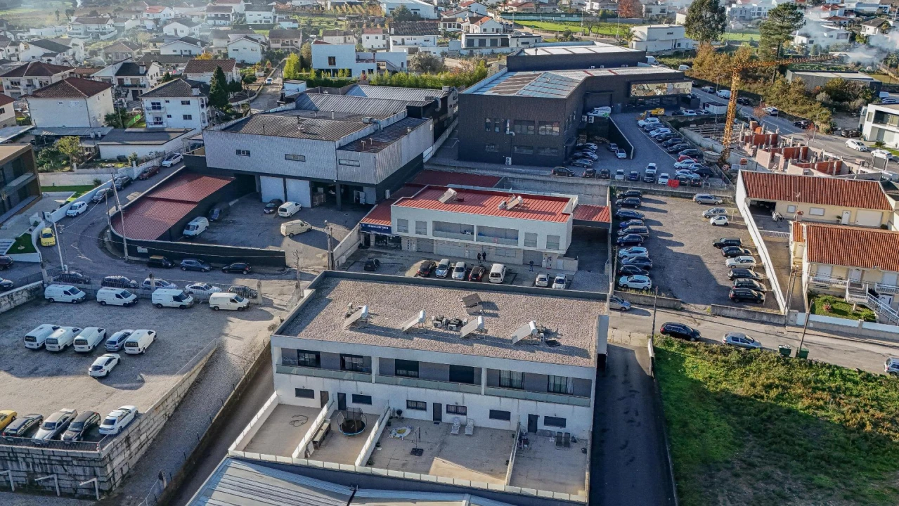 Moradia T3 para Venda em Macieira Foto 48