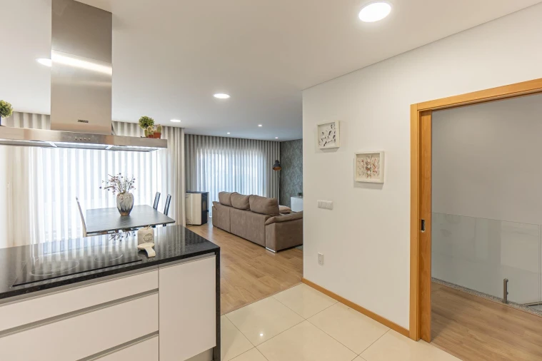 Moradia T3 para Venda em Macieira Foto 37