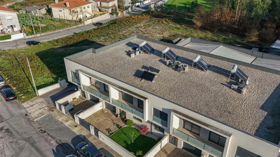 Moradia T3 para Venda em Macieira Foto 46