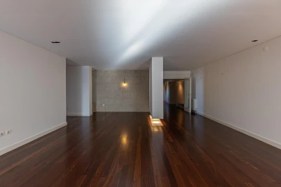 Moradia T6 para Venda em Gondomar (São Cosme), Valbom e Jovim