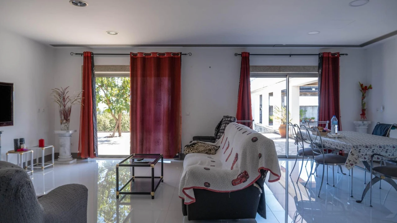 Moradia T5 para Venda em Paços de Ferreira Foto 18