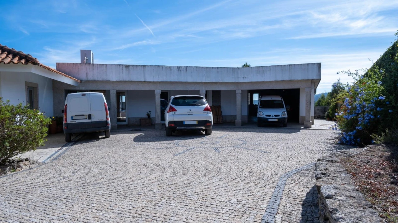 Moradia T5 para Venda em Paços de Ferreira Foto 46