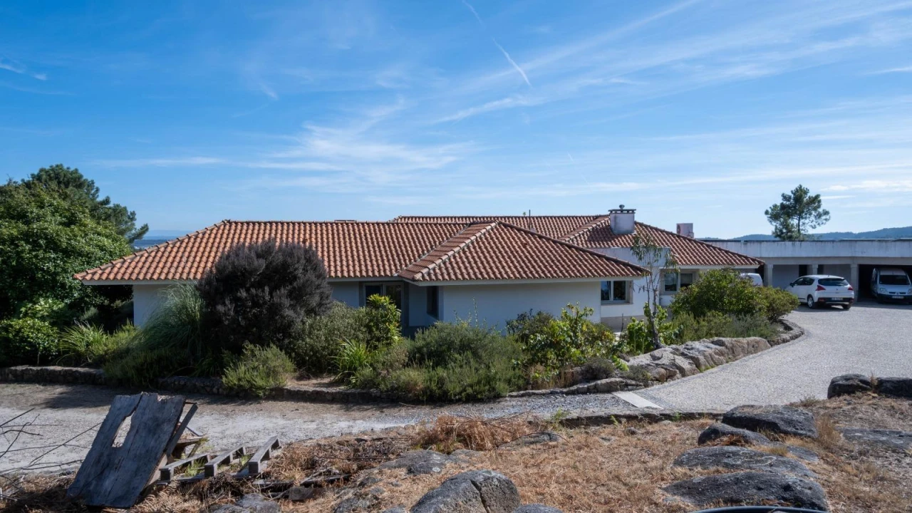 Moradia T5 para Venda em Paços de Ferreira Foto 49