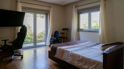 Moradia T5 para Venda em Paços de Ferreira