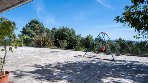 Moradia T5 para Venda em Paços de Ferreira