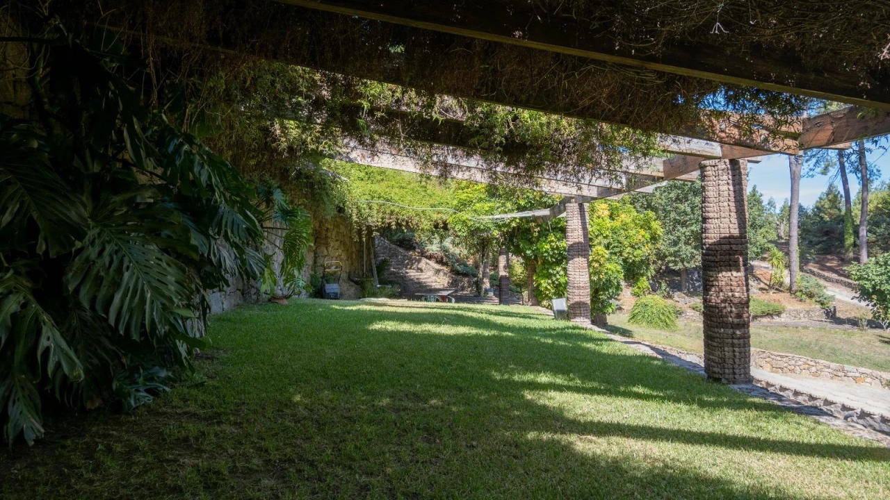 Moradia T5 para Venda em Paços de Ferreira Foto 38