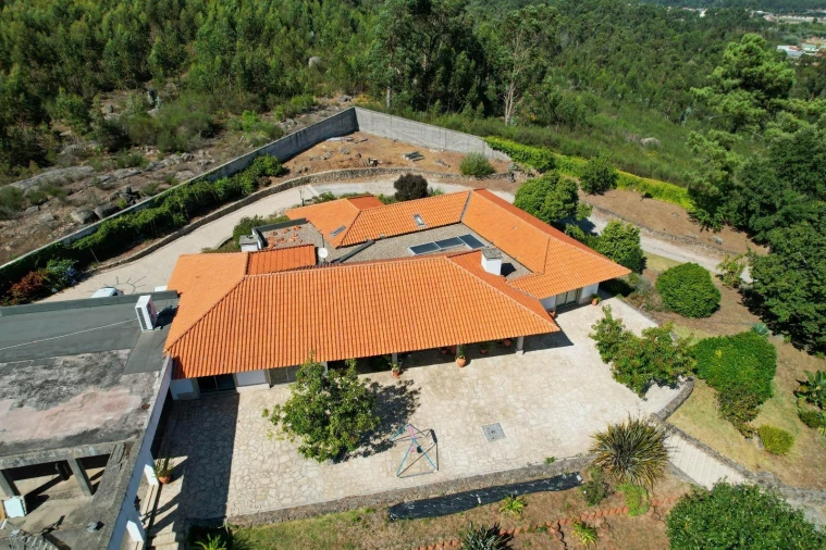 Moradia T5 para Venda em Paços de Ferreira Foto 5