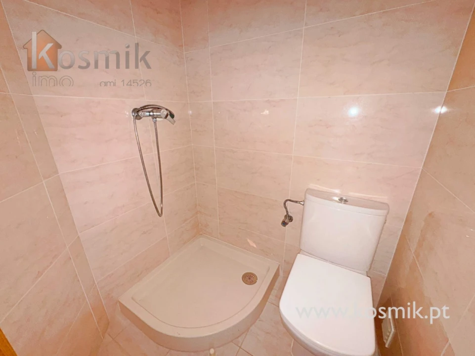 Apartamento T3 para Arrendamento em Bacelo e Senhora da Saúde Foto 39