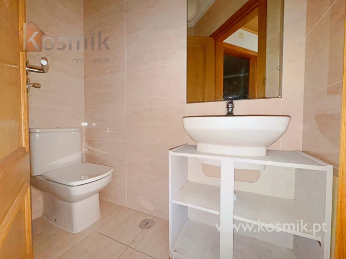 Apartamento T3 para Arrendamento em Bacelo e Senhora da Saúde Foto 10