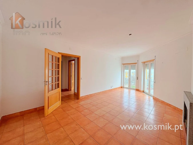 Apartamento T3 para Arrendamento em Bacelo e Senhora da Saúde Foto 18