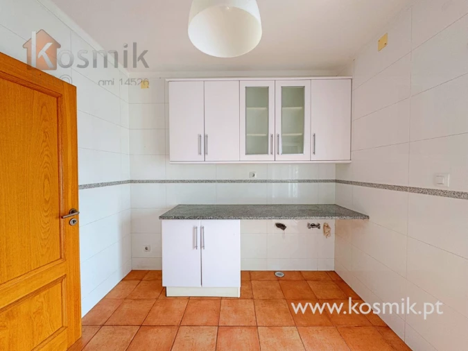 Apartamento T3 para Arrendamento em Bacelo e Senhora da Saúde Foto 21