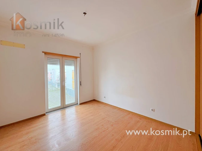 Apartamento T3 para Arrendamento em Bacelo e Senhora da Saúde Foto 28