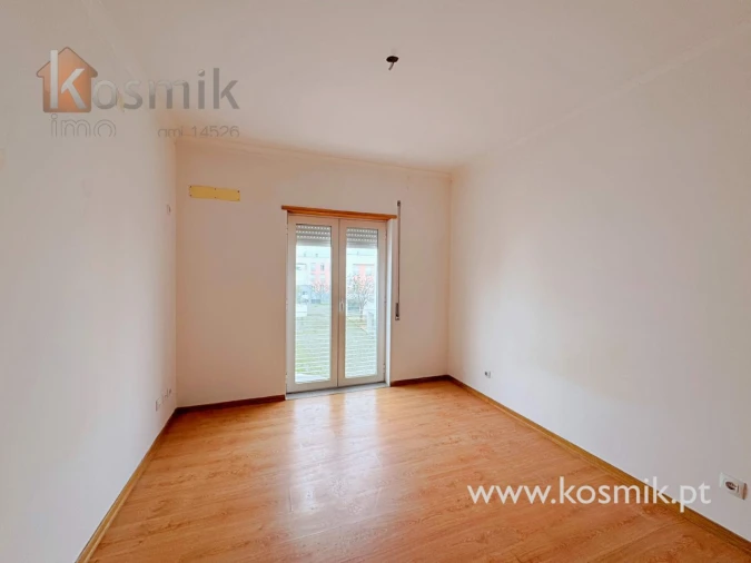 Apartamento T3 para Arrendamento em Bacelo e Senhora da Saúde Foto 29