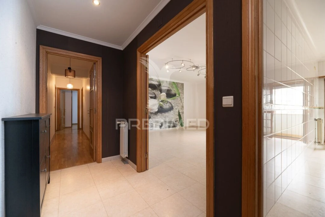 Apartamento T2 para Venda em Vialonga Foto 4