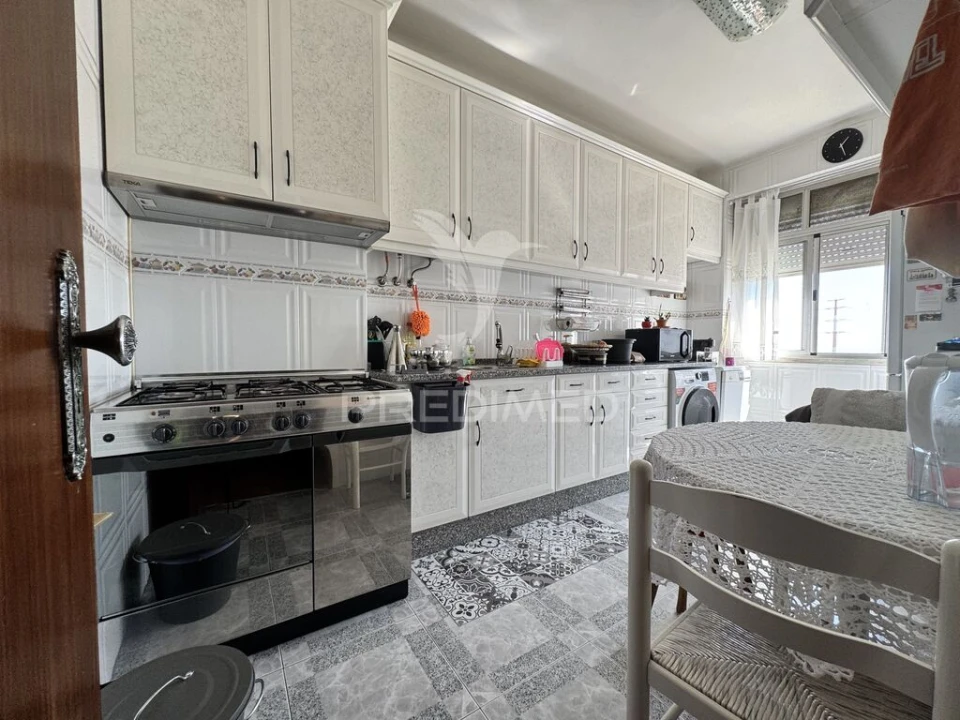 Apartamento T3 para Venda em Santa Iria de Azoia, São João da Talha e Bobadela Foto 8