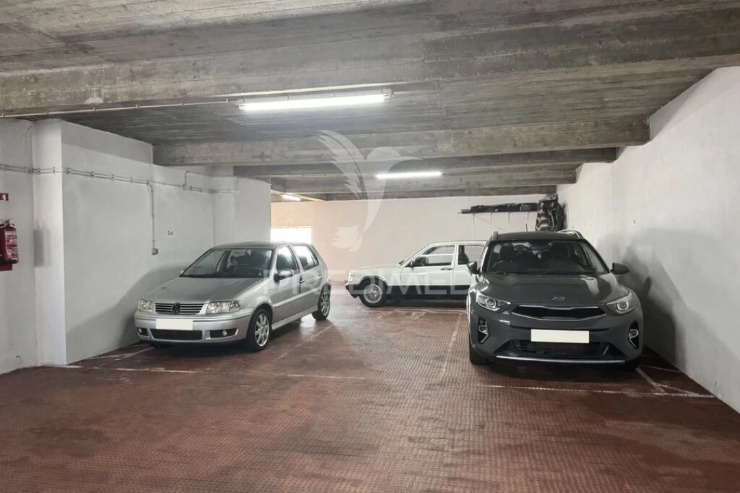 Apartamento T3 para Venda em Santa Iria de Azoia, São João da Talha e Bobadela Foto 19