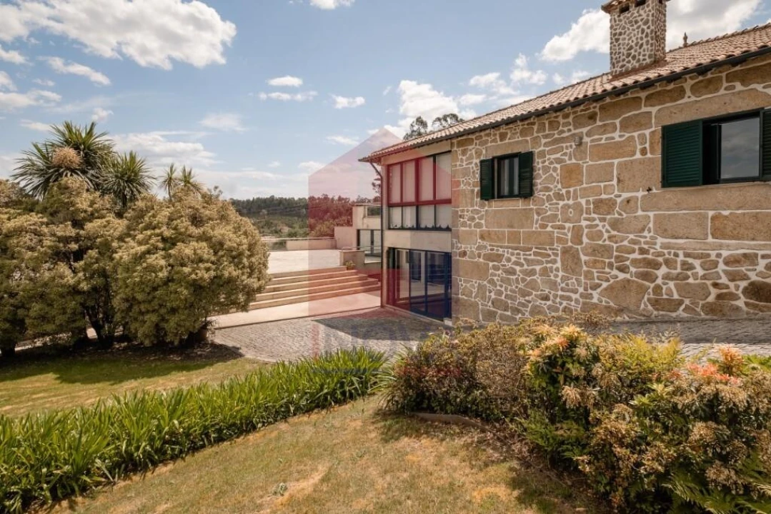 Moradia T4 para Venda em Oriz (Santa Marinha) e Oriz (São Miguel) Foto 53