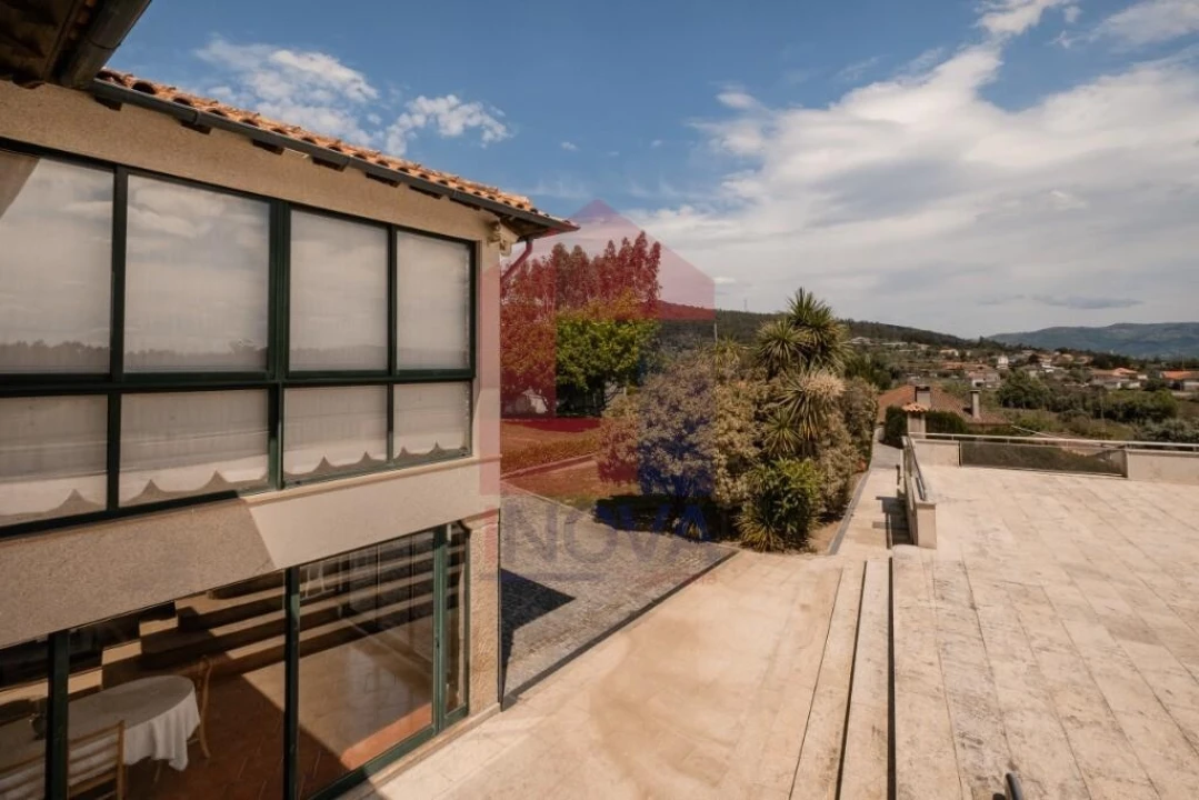 Moradia T4 para Venda em Oriz (Santa Marinha) e Oriz (São Miguel) Foto 33