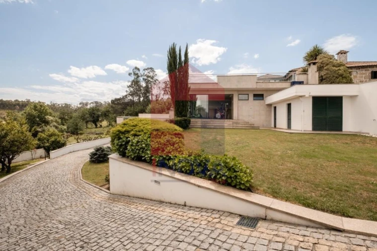 Moradia T4 para Venda em Oriz (Santa Marinha) e Oriz (São Miguel) Foto 50