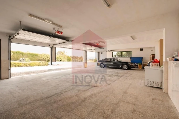 Moradia T4 para Venda em Oriz (Santa Marinha) e Oriz (São Miguel) Foto 42