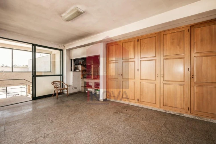 Moradia T4 para Venda em Oriz (Santa Marinha) e Oriz (São Miguel) Foto 29