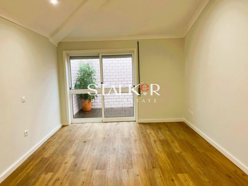 Apartamento T4 para Venda em Arcozelo Foto 21