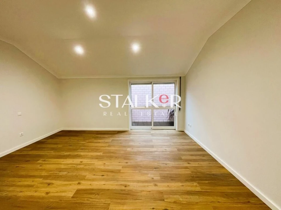 Apartamento T4 para Venda em Arcozelo Foto 20