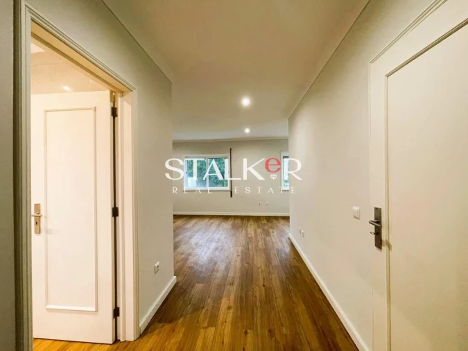 Apartamento T4 para Venda em Arcozelo Foto 5