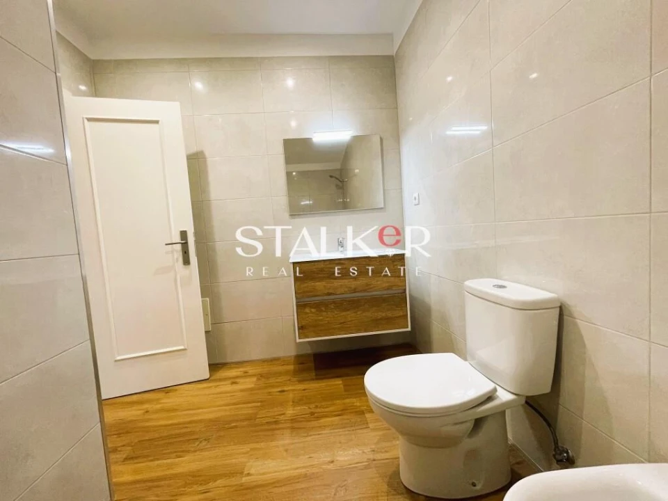 Apartamento T4 para Venda em Arcozelo Foto 7