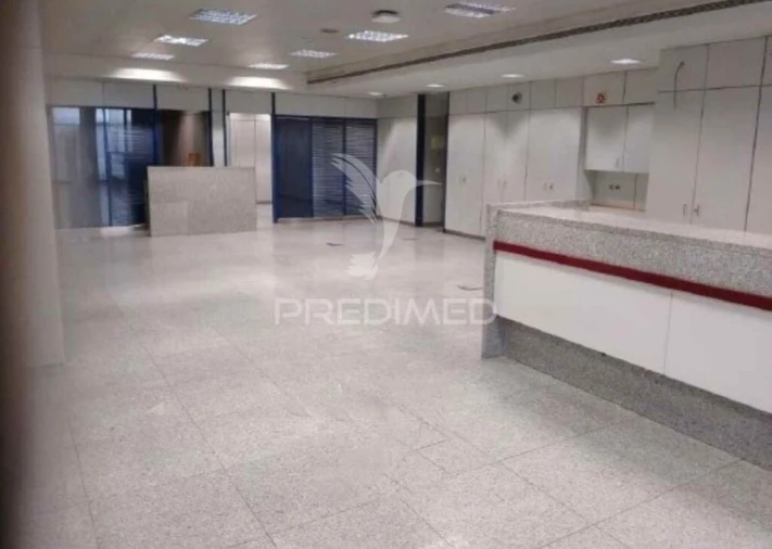 Loja para Venda em Eixo e Eirol Foto 3