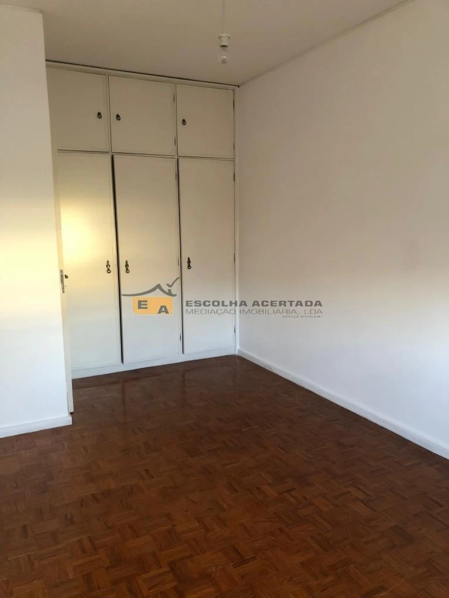 Apartamento T2 para Venda em Paranhos Foto 4