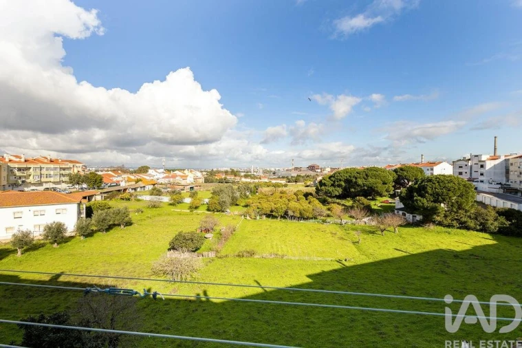 Apartamento T2 para Venda em Seixal, Arrentela e Aldeia de Paio Pires Foto 4