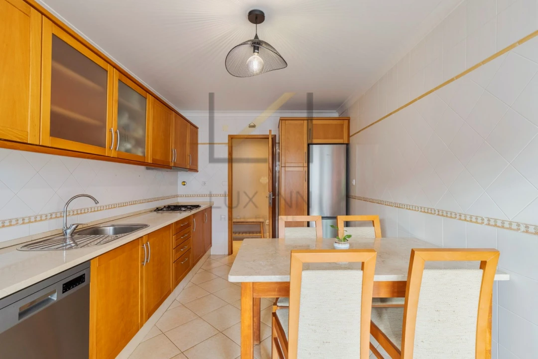Apartamento T2 para Venda em Quinta do Anjo Foto 9