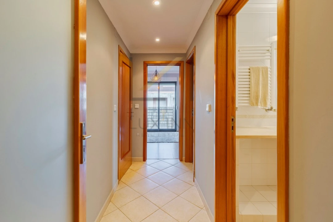 Apartamento T2 para Venda em Quinta do Anjo Foto 11