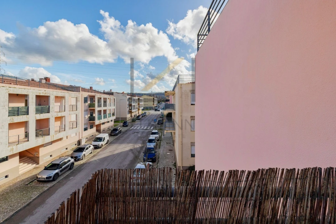 Apartamento T2 para Venda em Quinta do Anjo Foto 14