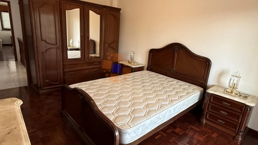 Quarto para Arrendamento em Corroios