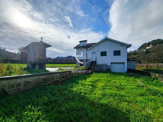 Moradia T2 para Venda em Cuide de Vila Verde Foto 1