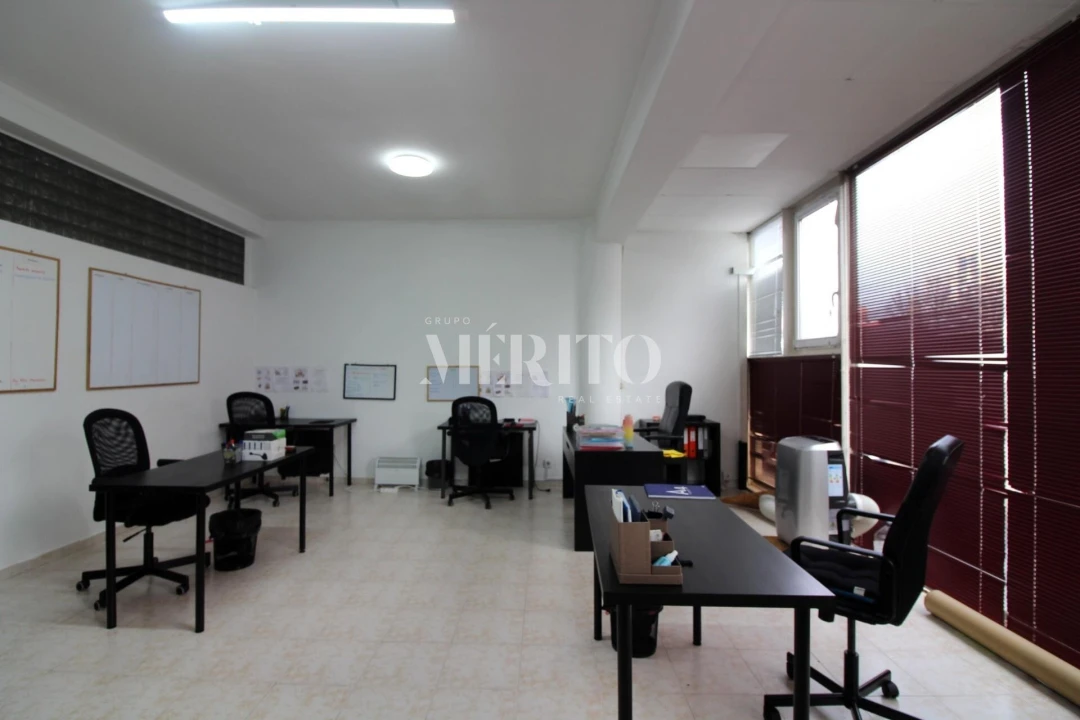 Escritório para Arrendamento em Ferreiros e Gondizalves Foto 3