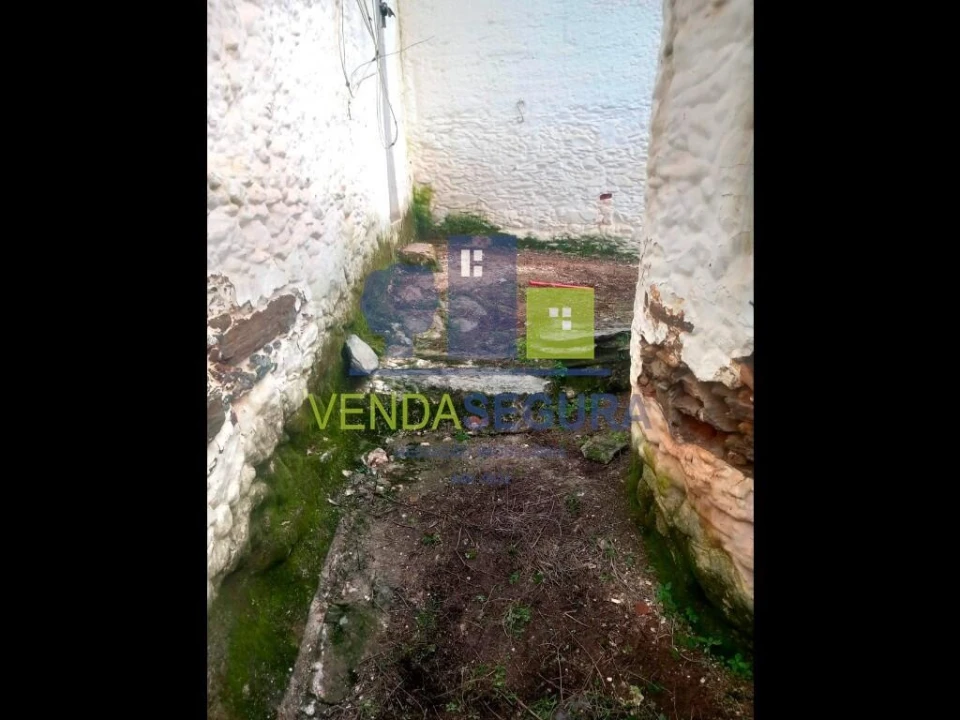 Moradia T2 para Venda em Santo Agostinho e São João Baptista e Santo Amador Foto 18