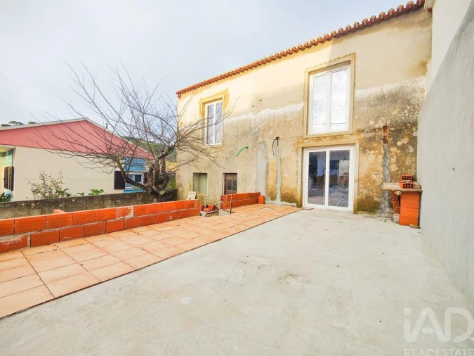 Moradia T2 para Venda em Dois Portos e Runa Foto 1