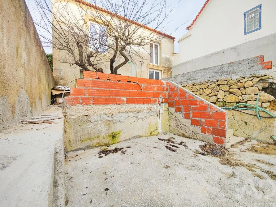 Moradia T2 para Venda em Dois Portos e Runa Foto 3