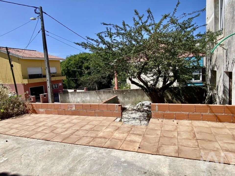 Moradia T2 para Venda em Dois Portos e Runa Foto 14