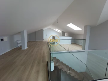 Apartamento T3 para Venda em Carcavelos e Parede