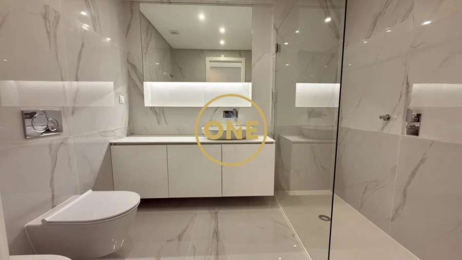 Apartamento T3 para Venda em Carcavelos e Parede Foto 26
