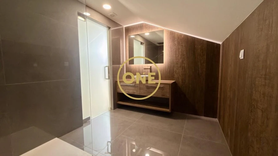 Apartamento T3 para Venda em Carcavelos e Parede Foto 32
