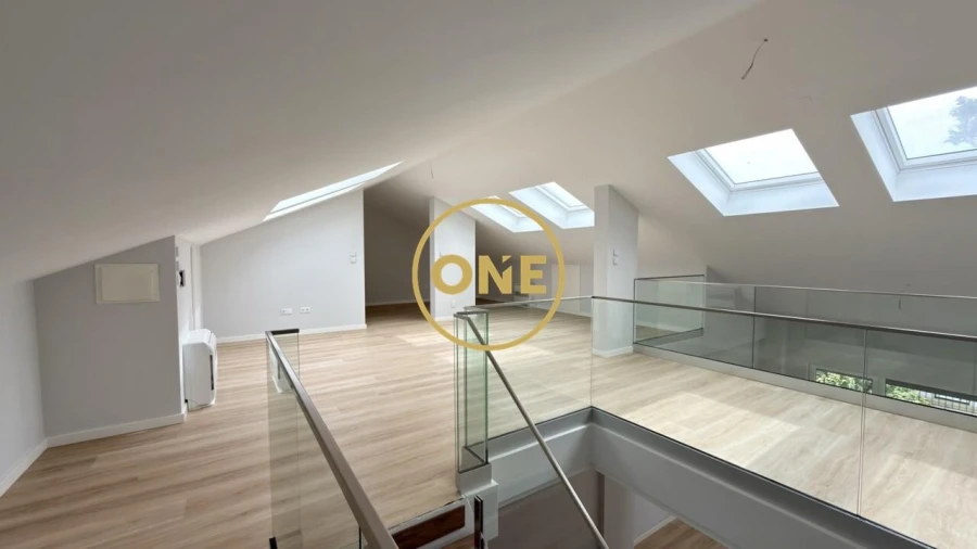 Apartamento T3 para Venda em Carcavelos e Parede Foto 29