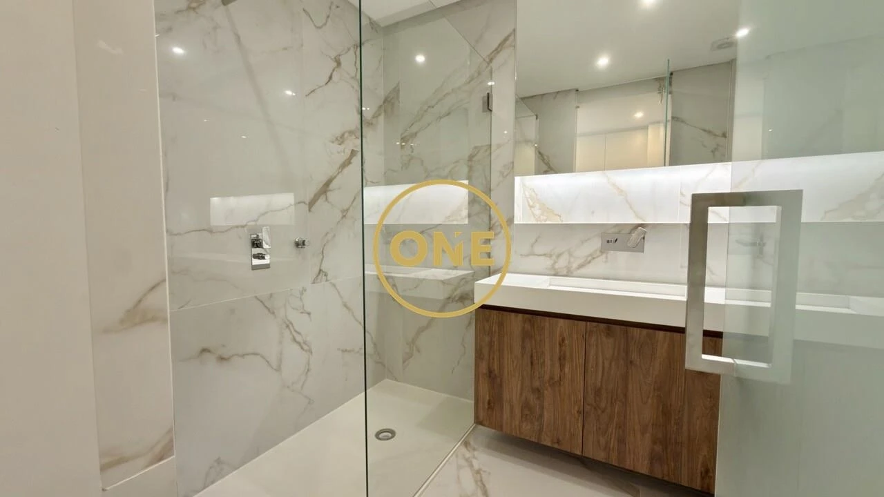 Apartamento T3 para Venda em Carcavelos e Parede Foto 14