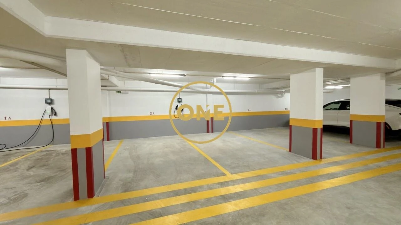 Apartamento T3 para Venda em Carcavelos e Parede Foto 33